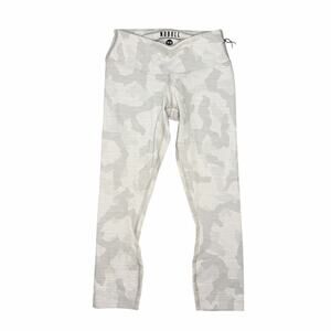 NWT NOBULL High-Rise Crop Tight Size XS Glacier Camo